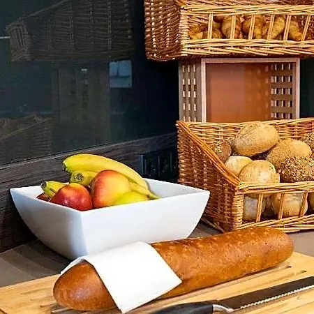 فندق Campanile 3*